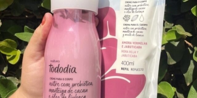 Conjunto Creme Desodorante Nutritivo Para o Corpo Tododia Amora Vermelha e Jabuticaba com Refil