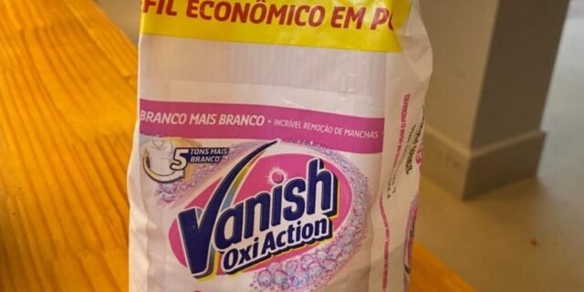 Tira Manchas Em Pó Crystal White Oxi Action Refil Econômico para roupas brancas, Vanish, 1 Kg