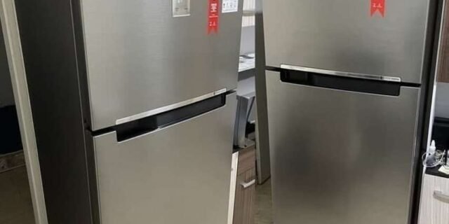 Geladeira Samsung Evolution RT38 com POWERvolt Inverter Duplex 385L Inox Bivolt BIVOLT