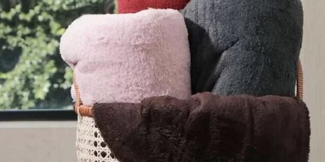 Manta de Microfibra Sultan Realce (Várias Cores)