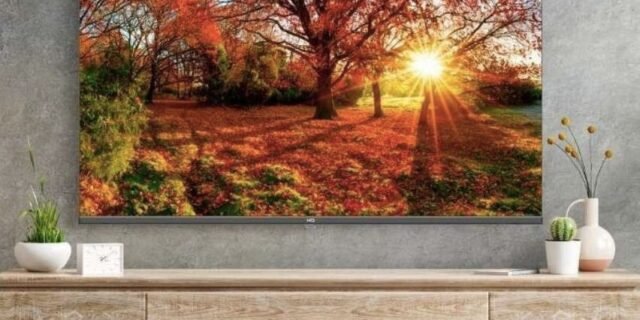 Smart TV 65″ HQ 4K com Conversor Digital externo 3 HDMI 2 USB WI-FI Design Slim e tela Frameless