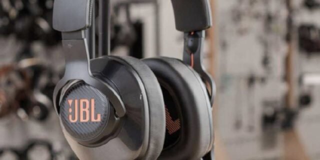 Headset Gamer JBL Quantum 400, RGB, Drivers 50mm, Preto