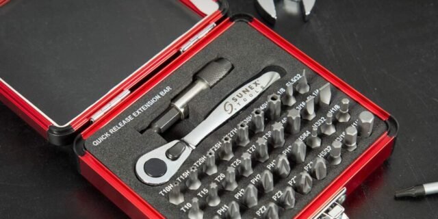 SUNEX Tools Sunex 9726 Mini Catraca E Conjunto De Brocas 1/8 Polegadas – 1/4 Polegadas 5/64 Polegadas – Pontas Hexagonais De 1/4 Polegadas 38 Peças Prata