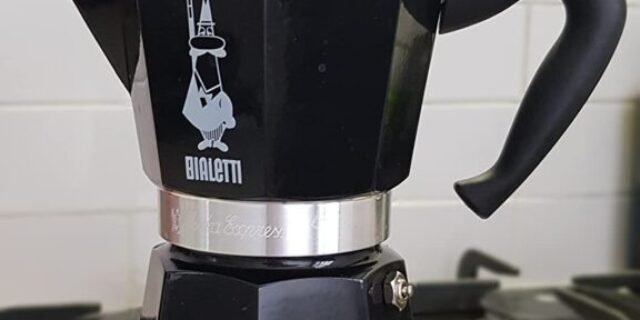 Cafeteira Bialetti Preta