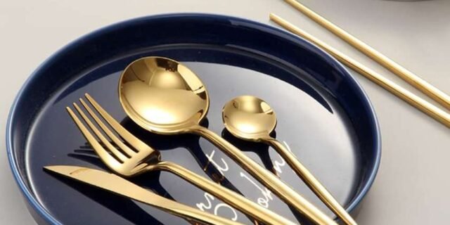 Conjunto De Talheres Aço Inoxidável 24pcs Com Colher Garfo Faca e Colher de Café (2 Cores)