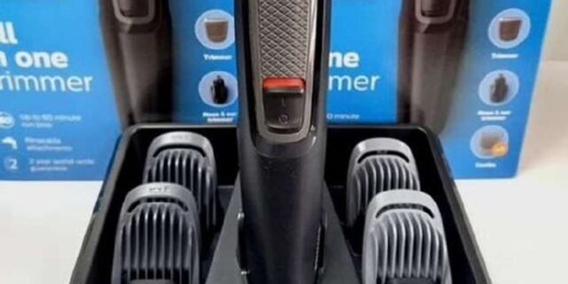 Aparador de Pelos Philips MG3711/15 Multigroom Bivolt