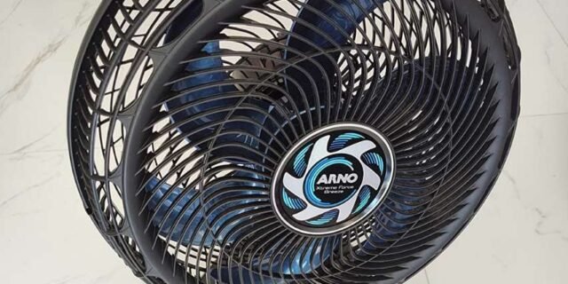 Ventilador de Mesa Desmontável Arno Xtreme Force Breeze 40cm VB40 127V