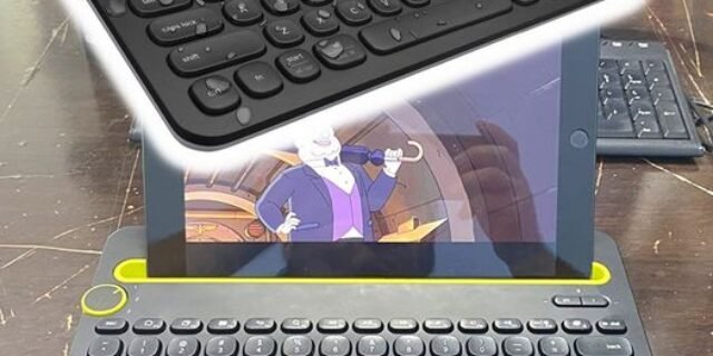 Teclado sem fio Logitech K480 com Suporte Integrado para Smartphone e Tablet, Conexão Bluetooth Easy-Switch para até 3 dispositivos e Pilha Inclusa