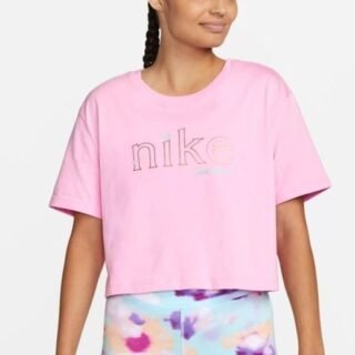 Camiseta Nike Sportswear Feminina