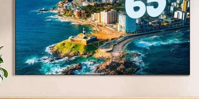 Smart TV Crystal 65″ 4K UHD Samsung CU7700