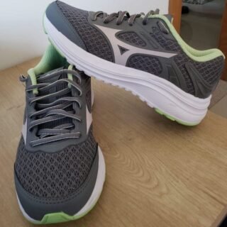 Tênis Mizuno Cometa Feminino – Chumbo