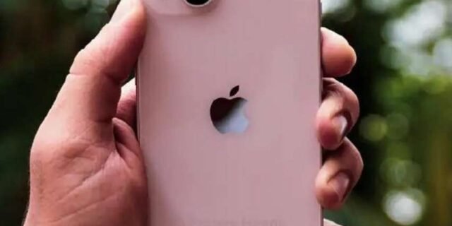 Apple iPhone 13 (128 GB)