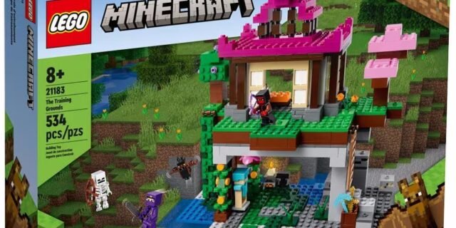 LEGO Minecraft: Os Campos de Treino 21183 – 534 Peças