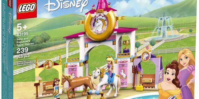 LEGO Disney Princess Estábulos Reais de Bela e Rapunzel 43195 – 239 Peças