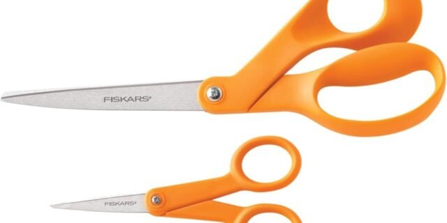 Fiskars 67517197J Tesoura original com cabo laranja de 20 cm e 12 cm, conjunto de 2 peças, preta