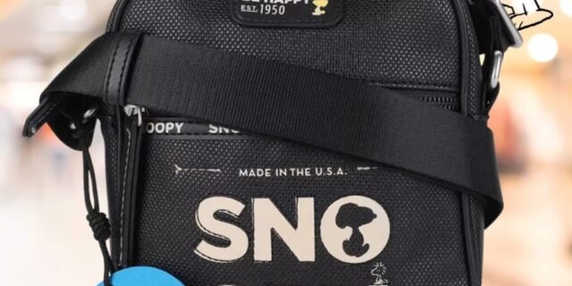 Bolsa Snoopy Estampada Feminina