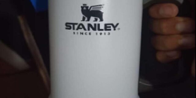 Caneca térmica de cerveja Stanley|0,709L (3 Cores)