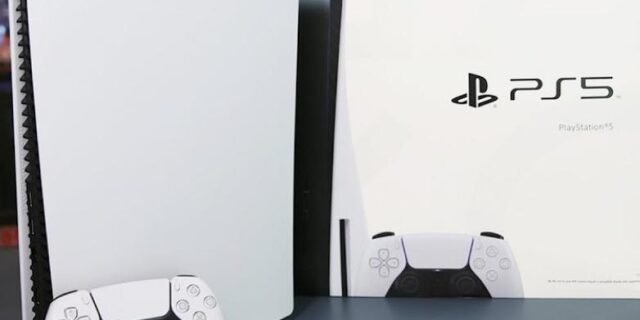 Console Sony Playstation 5, SSD 825GB, Controle sem fio DualSense, Com Mídia Física, Branco