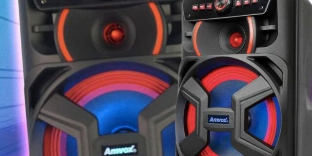 Caixa de Som Amplificada Amvox ACA221 Gigante II Bluetooth, Rádio FM, USB – 220W