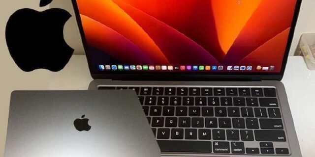 MacBook Air de 13 polegadas: Chip M2 com CPU de oito núcleos e GPU de oito núcleos, de 256 GB SSD (4 Cores)