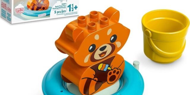 LEGO My First Diversão Hora do Banho: Panda Vermelho Flutuante 10964 – 5 Peças