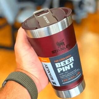 Copo térmico de cerveja com tampa Stanley|473ml