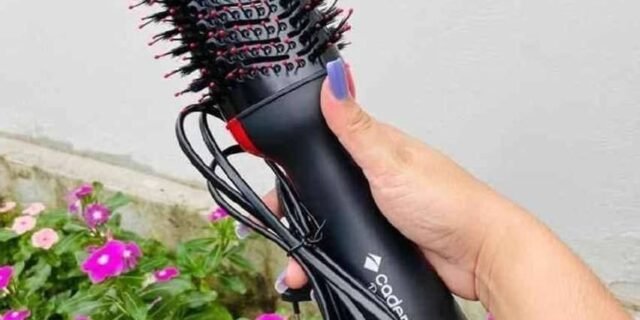 Cadence Escova Secadora Rouge Style Preto/Vermelho 1200W Esc700