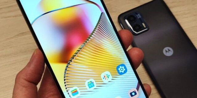 Smartphone Motorola Moto G53 5G 128GB 4GB RAM (3 Cores)