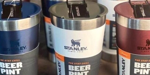 Copo térmico de cerveja com tampa Stanley|473ml