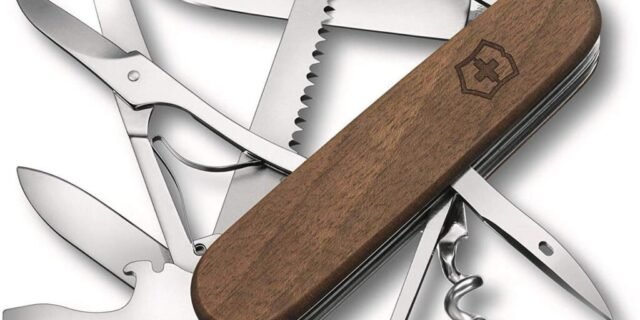 Canivete Victorinox Huntsman Wood, Nogueira, 13 funções