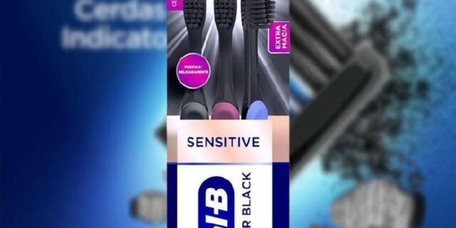 Oral-B, Escova de Dente Indicador Black Charcoal 3 Unidades