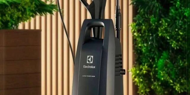 Lavadora de Alta Pressão Electrolux Super PowerWash EWS50 1850 PSI com Engate Rápido, Mangueira e Bico Vario