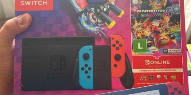 Console Nintendo Switch Joy-Con + Mario Kart 8 Digital + 3 Meses Assinatura Nintendo Switch Online