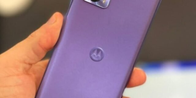 Smartphone Motorola Moto Edge 30 Neo 256GB 8GB RAM