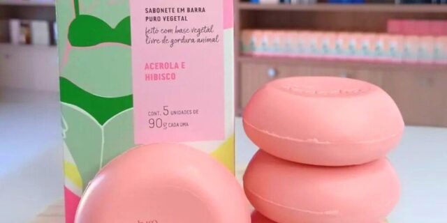 Sabonete em Barra Puro Vegetal Tododia Acerola e Hibisco