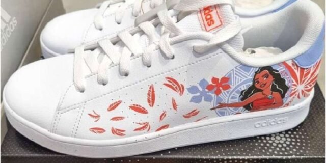 Tênis Infantil Adidas Advantage Moana