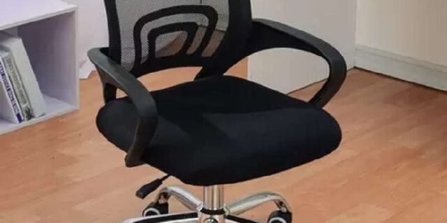 Cadeira de escritório preta Diretor Jadel Healer