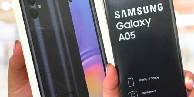 Smartphone Samsung Galaxy A05 128GB 4G 4GB RAM (3 Cores)