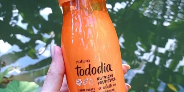Creme Sorbet Desodorante Nutritivo Para o Corpo Tododia Manga Rosa e Água de Coco 400ml