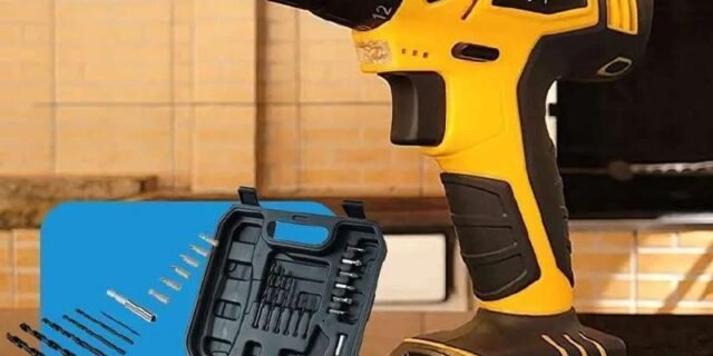 WAP Parafusadeira E Furadeira A Bateria Li-Ion 12V Com Maleta E Kit De 13 Acessórios