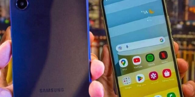Smartphone Samsung Galaxy A34 128GB 5G Octa-Core 6GB RAM (3 Cores)