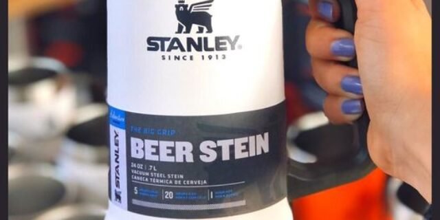 CANECA TÉRMICA DE CERVEJA STANLEY | 709ML (Várias Cores)