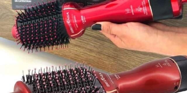 Escova Secadora Britânia Soft BES12 Luz Infrared com Cabo Giratório Vermelha/Preta 1300W – Bivolt