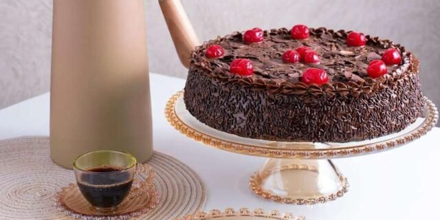 WOLFF Garrafa Térmica de Plástico com Cabo de Madeira Nórdica 1L