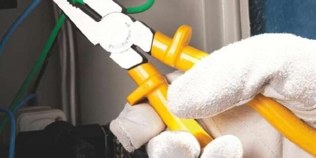 Tramontina Alicate Universal 8 Isolado