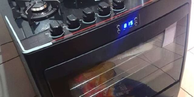 Fogão 5 Bocas Preto com Mesa de Vidro e Timer Digital Dako Supreme Black Glass