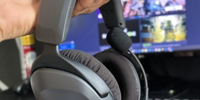 HEADSET GAMER HYPERX CLOUD STINGER 2 CORE PC PRETO