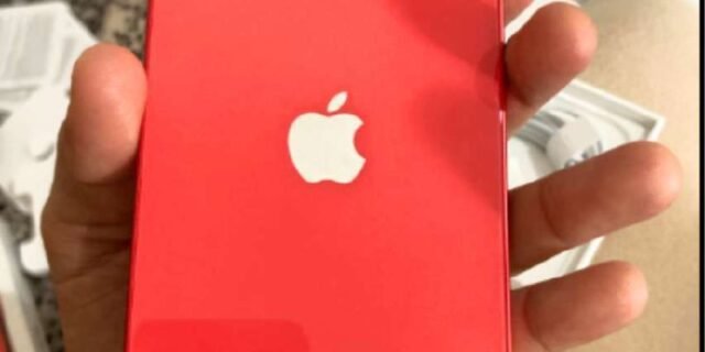 Apple iPhone 12 (64 GB)