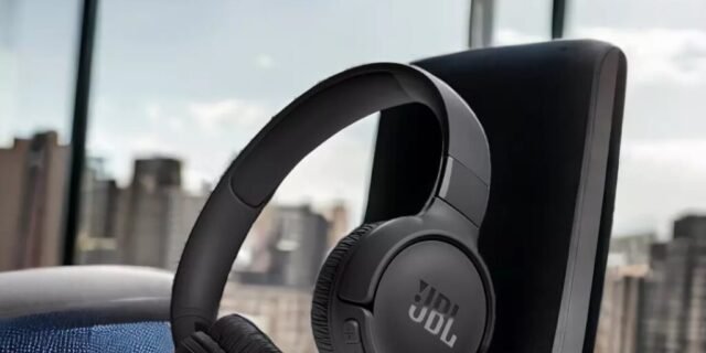 JBL, Fone de Ouvido On ear, Tune 520BT
