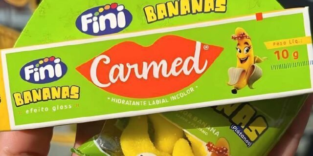 CARMED Fini Bananas Hidratante Labial 10g
